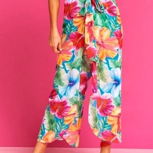 Show me your MuMu x Barbie Malibu Beach pants small